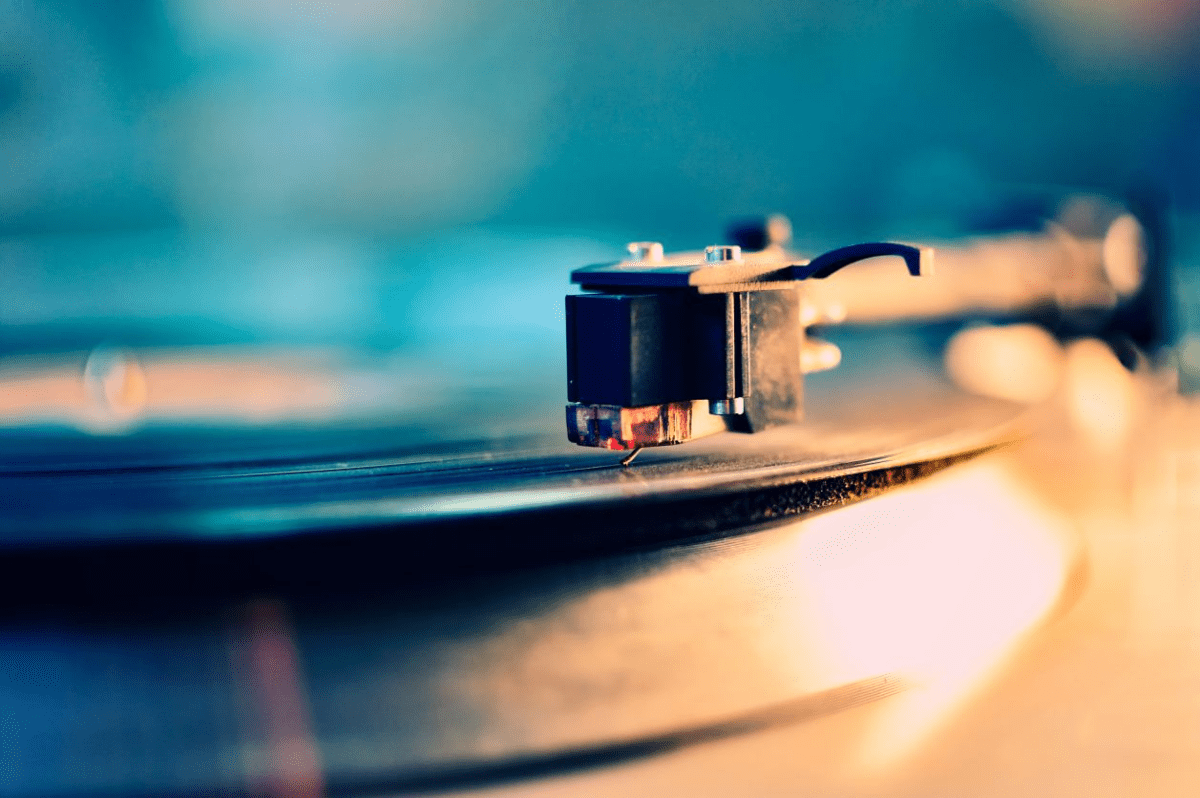 turntabe-56a7d8e53df78cf77299e23-1200x798.png