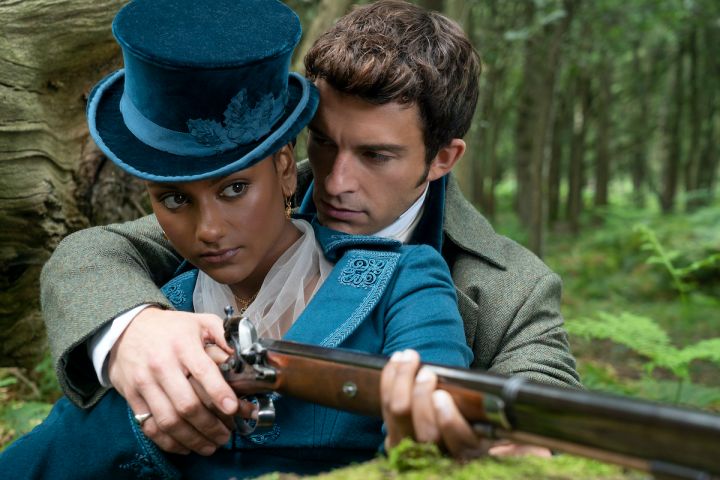 Simone Ashley as Kate Sharma, Jonathan Bailey as Anthony Bridgerton in episode 204 of Bridgerton